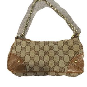 Gucci Bag Chain Link Nailhead Pochette. Lightly used, in excellent condition!